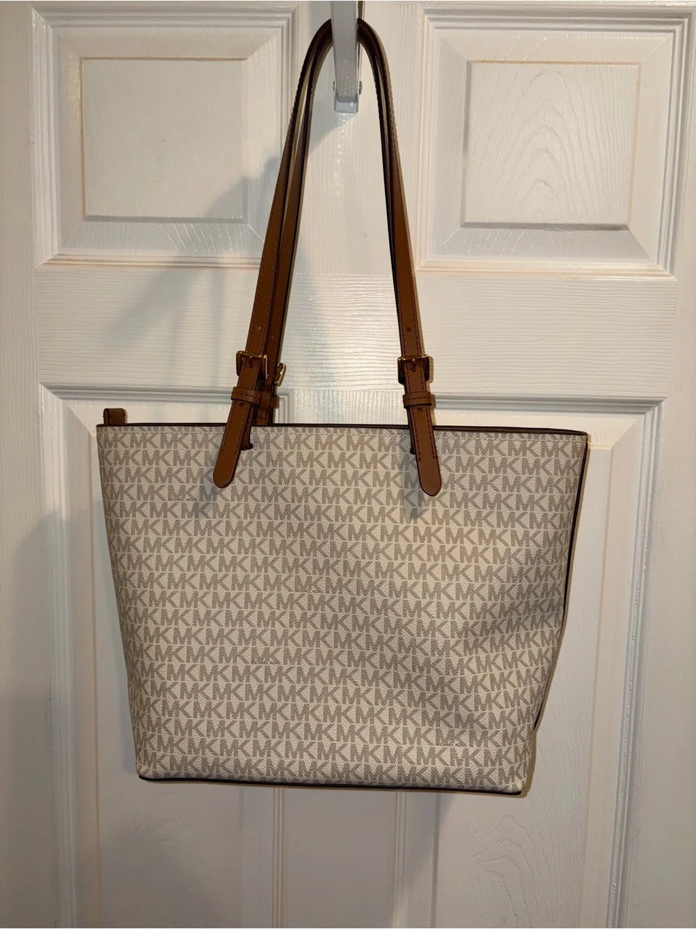 Michael Kors Jet Set Signature Tote - Vanilla/Tan - Excellent Condition